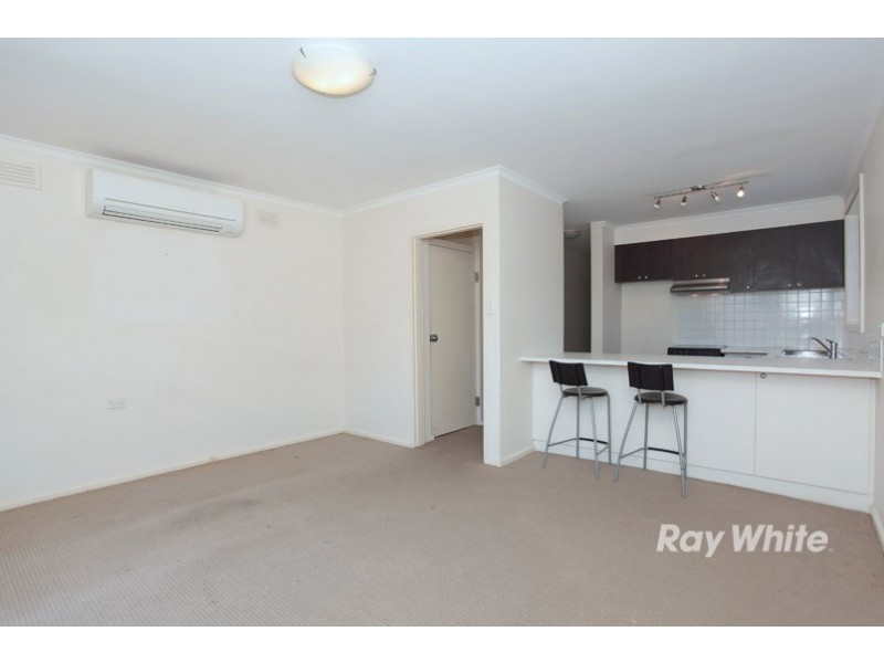 2/11a Gladstone Parade, Elsternwick VIC 3185