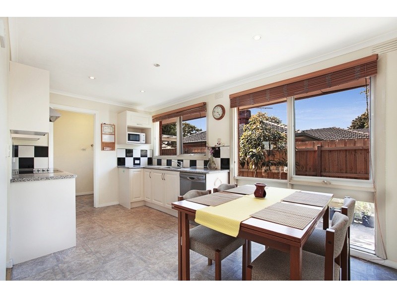 3/3-4 Steven Court, Mordialloc VIC 3195