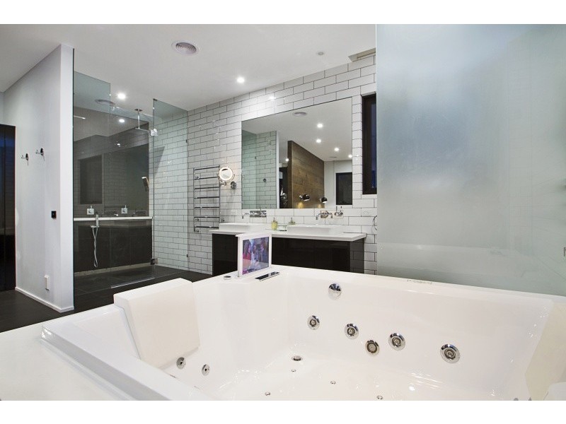 4/95-97 White Street, Mordialloc VIC 3195