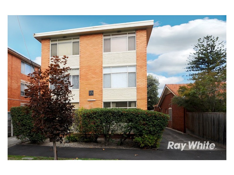 8/16 Westbury Grove, St Kilda East VIC 3183