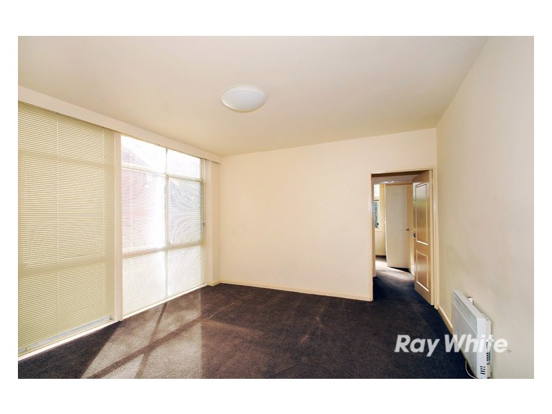 8/16 Westbury Grove, St Kilda East VIC 3183