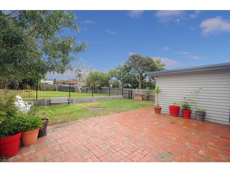 42 Clydebank Road, Edithvale VIC 3196