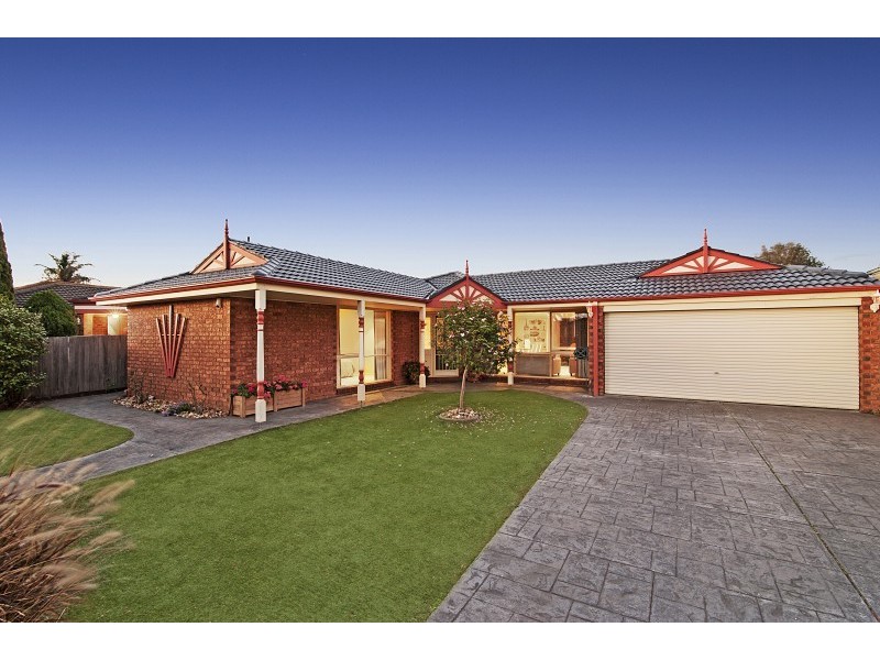 9 Hickman Ave, Aspendale Gardens VIC 3195