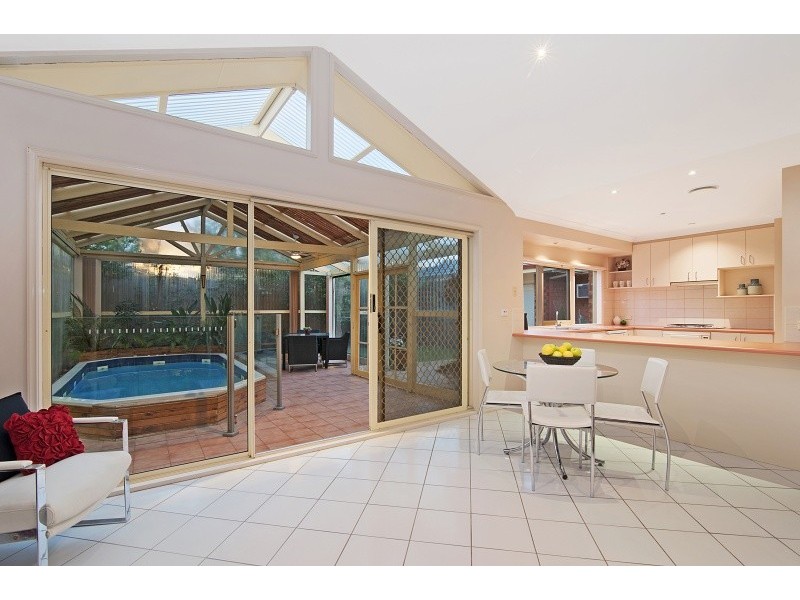 9 Hickman Ave, Aspendale Gardens VIC 3195