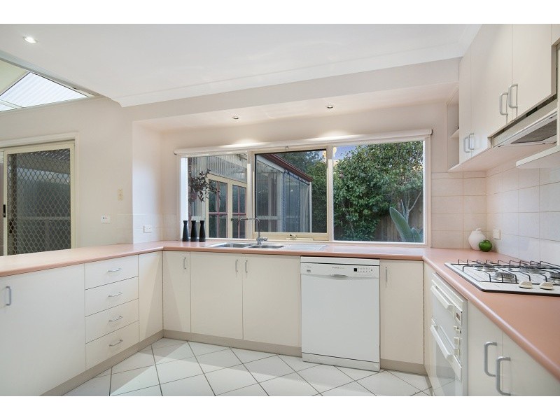9 Hickman Ave, Aspendale Gardens VIC 3195