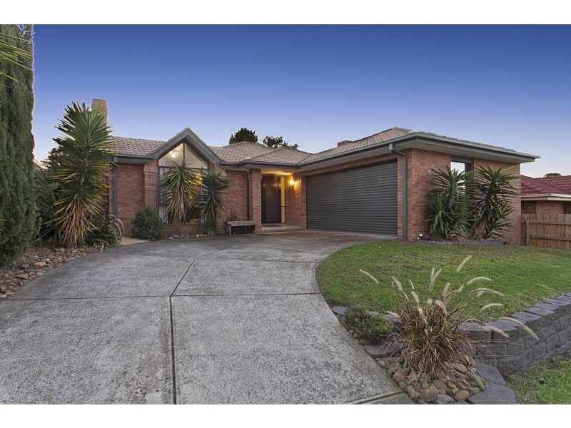 6 Dairy Place, Skye VIC 3977