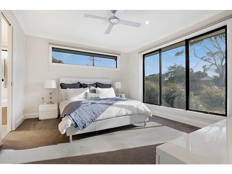 12 Mount View Street, Aspendale VIC 3195