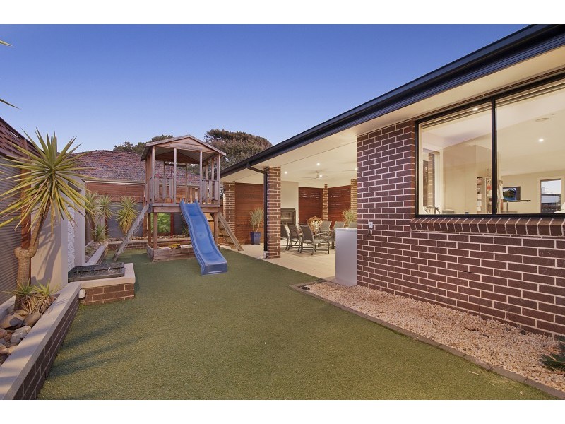 12 Mount View Street, Aspendale VIC 3195