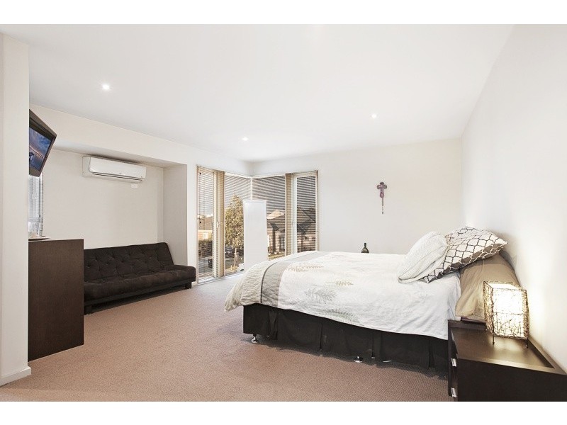 92 Harbour Drive, Patterson Lakes VIC 3197