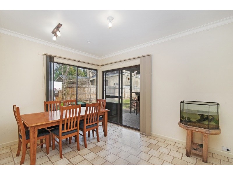 8 Kananook Avenue, Seaford VIC 3198