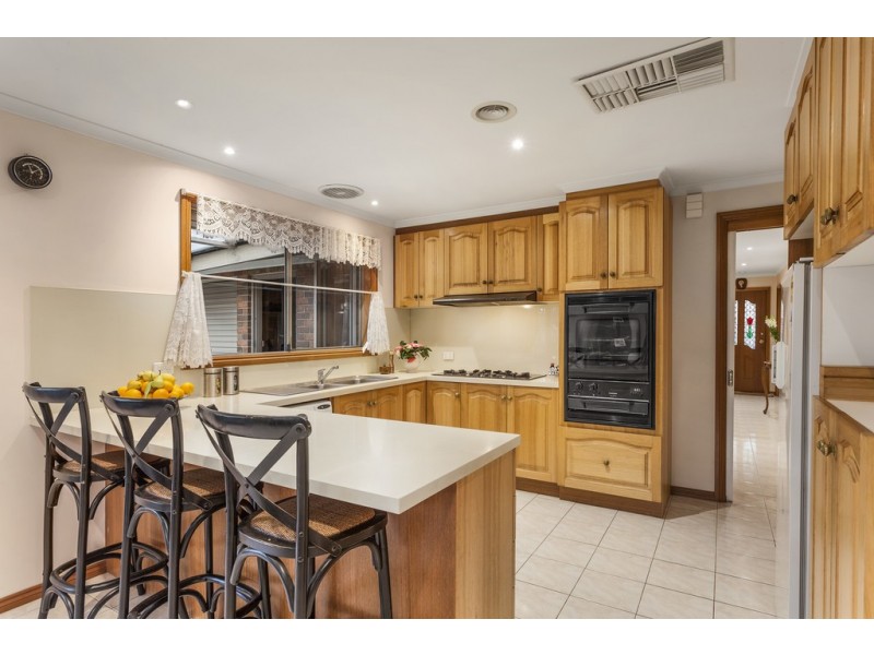 4 Alexander Court, Aspendale Gardens VIC 3195