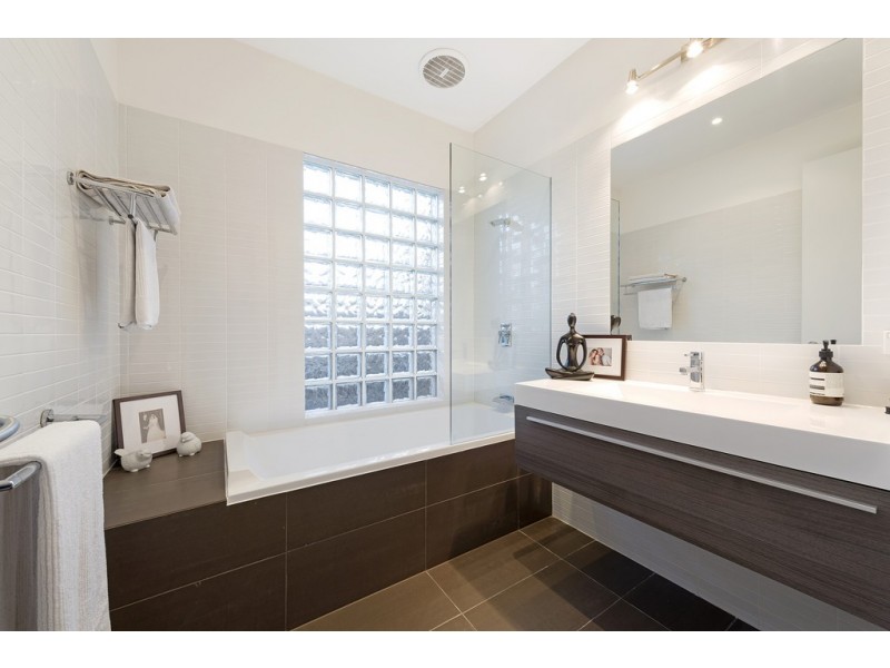 2/73 Chute Street, Mordialloc VIC 3195