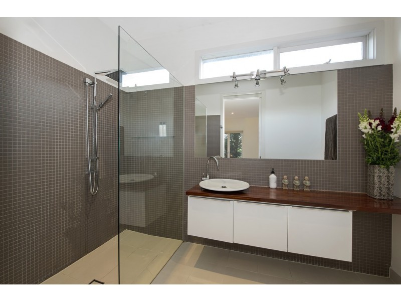 2/73 Chute Street, Mordialloc VIC 3195