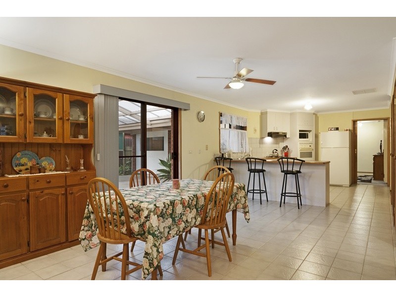 8 Jones Court, Aspendale Gardens VIC 3195