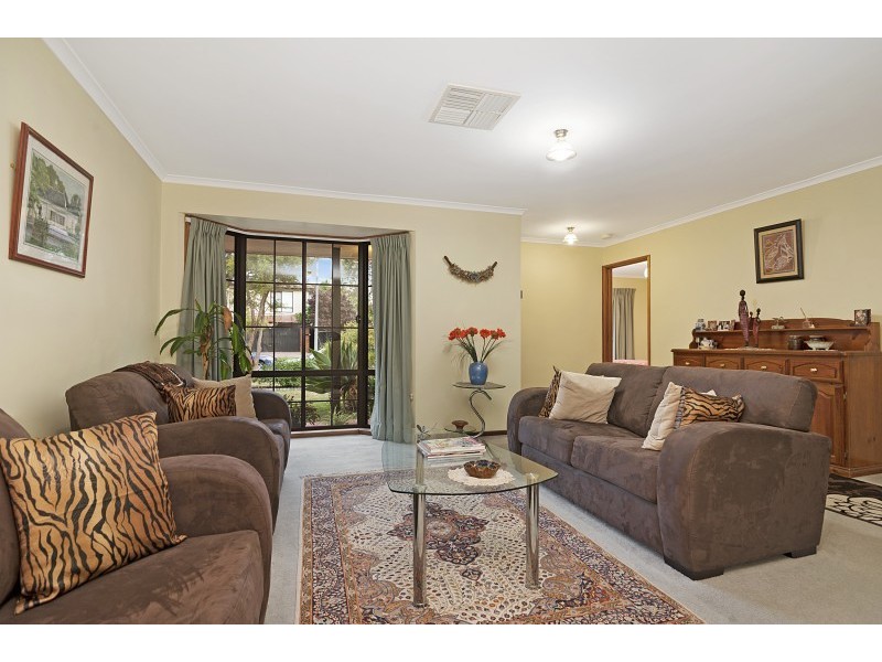 8 Jones Court, Aspendale Gardens VIC 3195