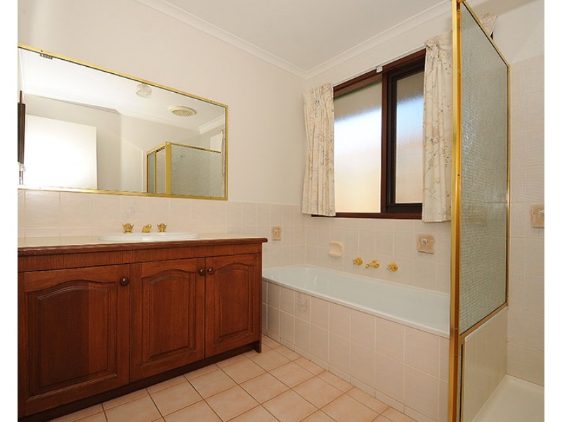 12 Denahy Court, Aspendale Gardens VIC 3195