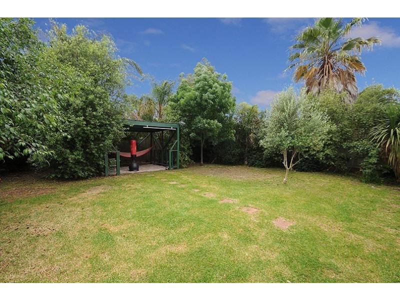 23 Bianca Drive, Aspendale Gardens VIC 3195