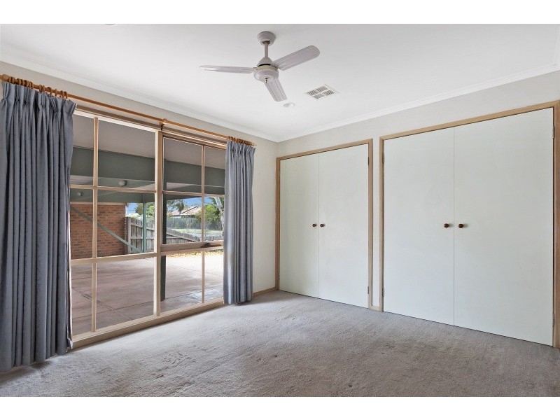 10 Llewellyn Avenue, Aspendale Gardens VIC 3195