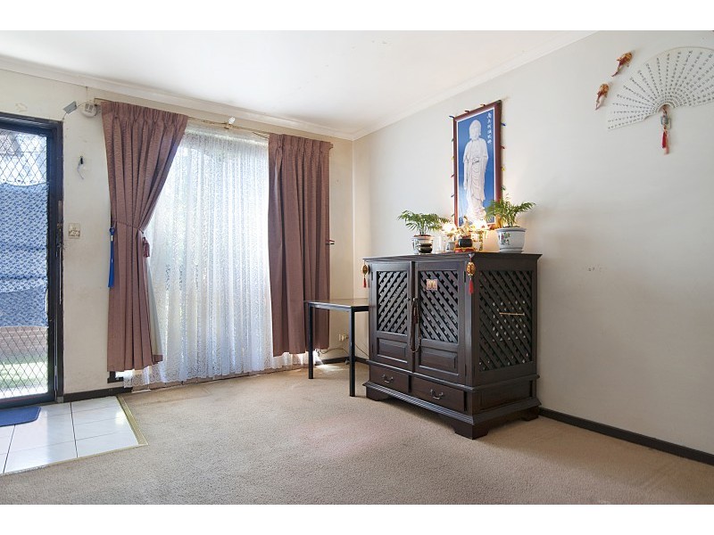 2/15 Close Avenue, Dandenong VIC 3175