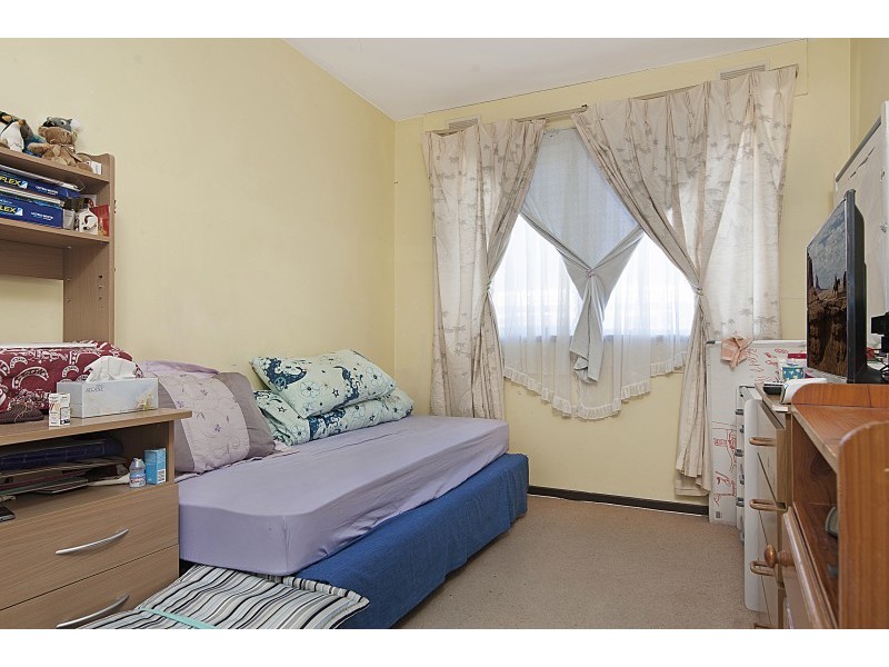 2/15 Close Avenue, Dandenong VIC 3175