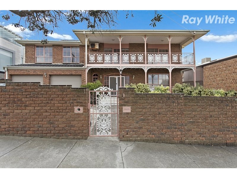 8 Rosella Road, Parkdale VIC 3195