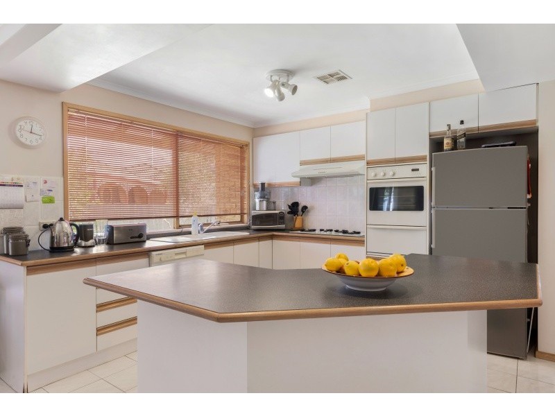 26 Lance close, Aspendale Gardens VIC 3195