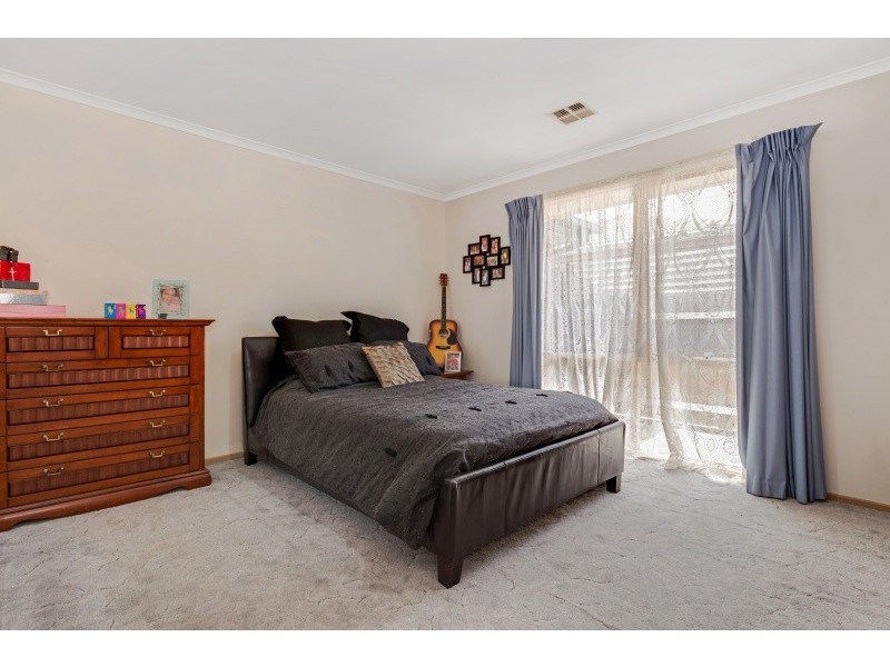 26 Lance close, Aspendale Gardens VIC 3195