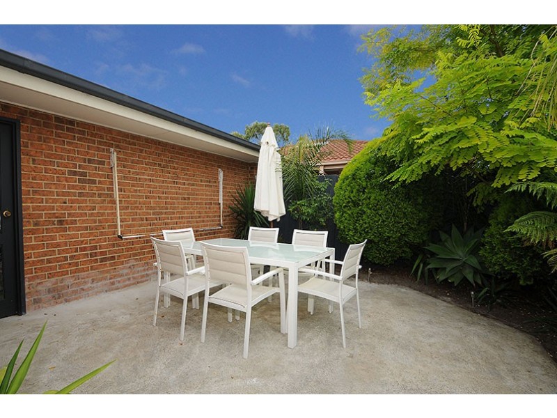 16 Alma Road, Parkdale VIC 3195