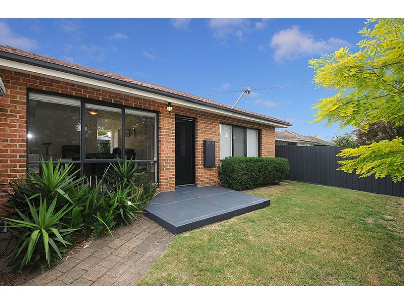 16 Alma Road, Parkdale VIC 3195