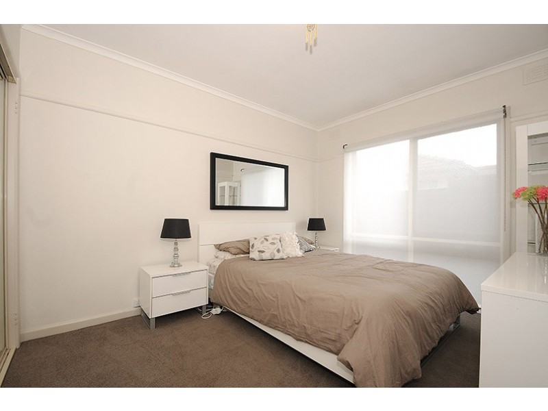 16 Alma Road, Parkdale VIC 3195