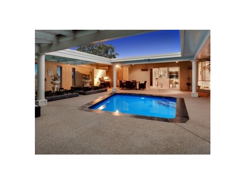 2 June Place, Aspendale Gardens VIC 3195