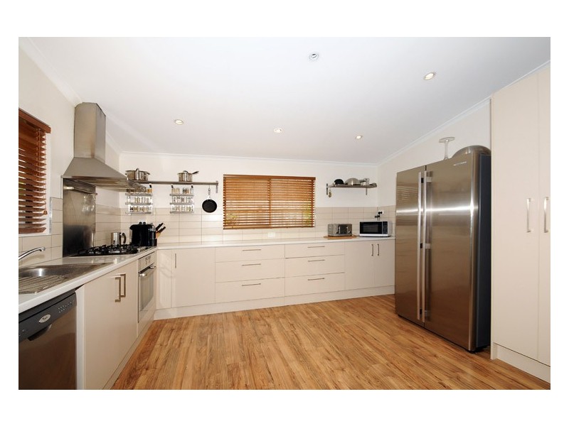 5 Crown Avenue, Mordialloc VIC 3195