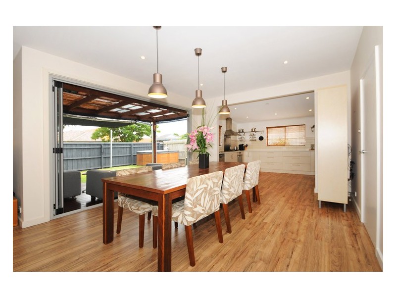 5 Crown Avenue, Mordialloc VIC 3195