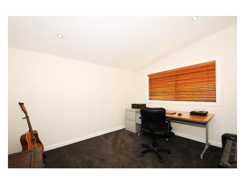 5 Crown Avenue, Mordialloc VIC 3195