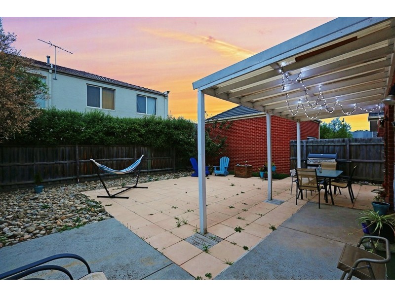 12 Piping Lane, Mordialloc VIC 3195