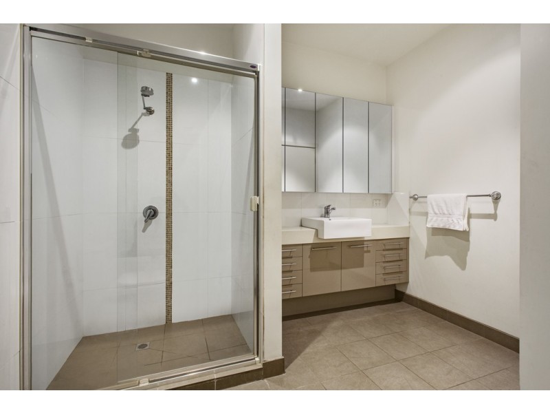 11/9 Manikato Avenue, Mordialloc VIC 3195