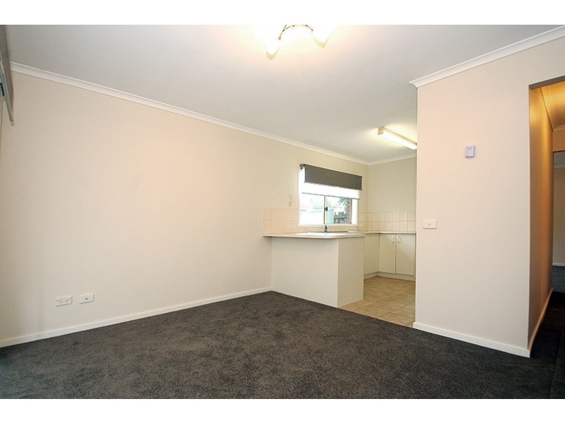 1a Munro Avenue, Edithvale VIC 3196