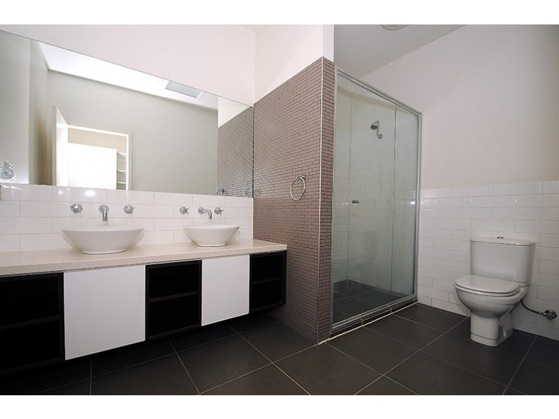 2/115B Nepean Highway, Aspendale VIC 3195