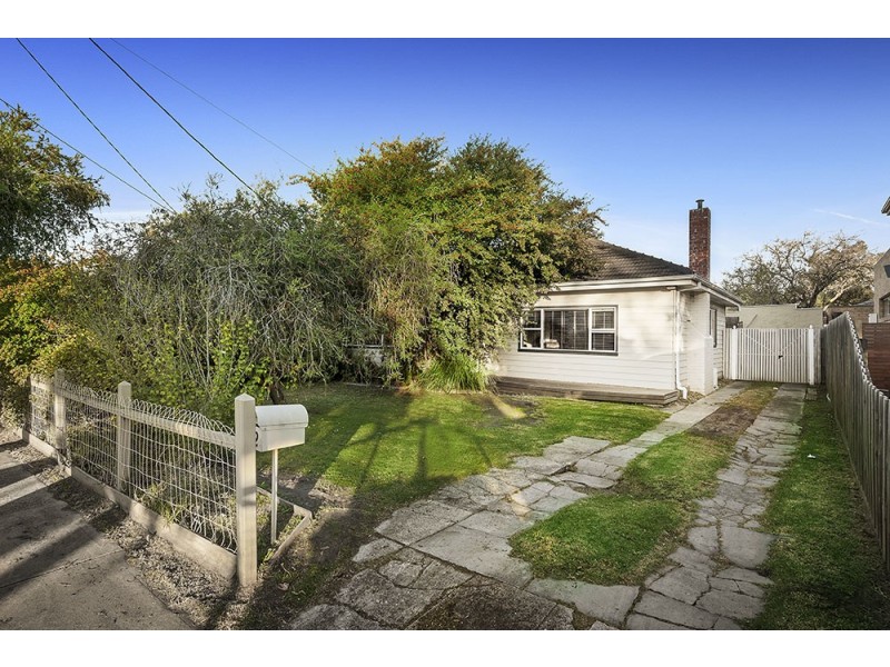 92 Rae Avenue, Edithvale VIC 3196