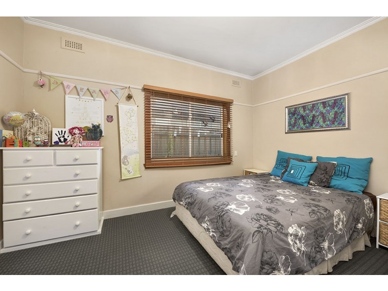 92 Rae Avenue, Edithvale VIC 3196