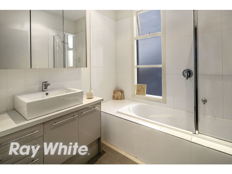 4/9-11 Manikato Avenue, Mordialloc VIC 3195