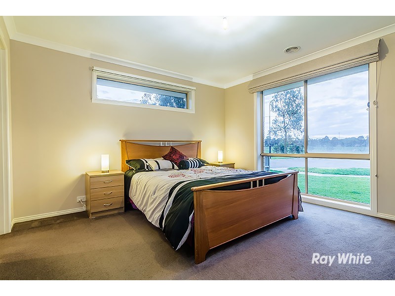 3 Donohue Street, Cranbourne East VIC 3977