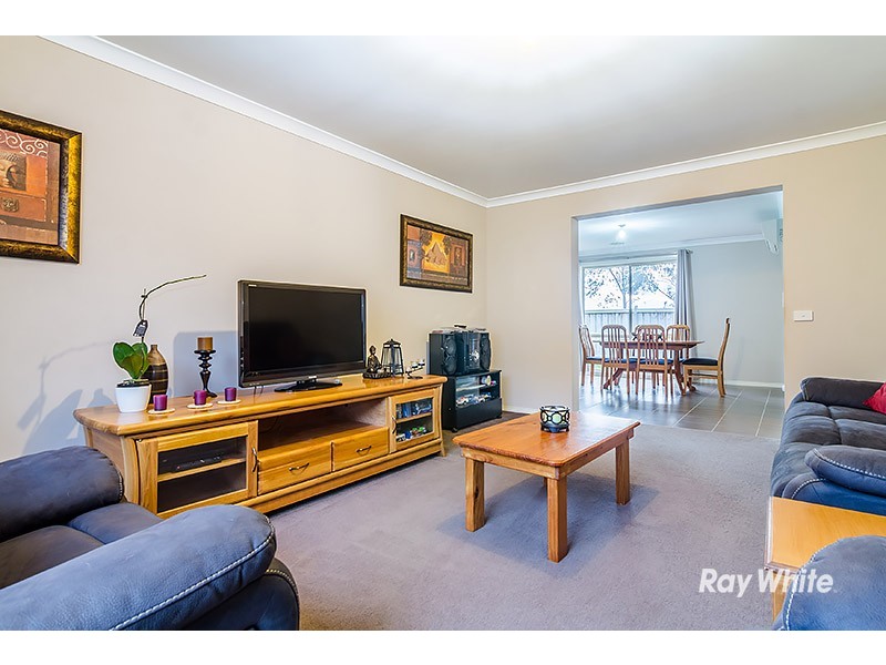 3 Donohue Street, Cranbourne East VIC 3977
