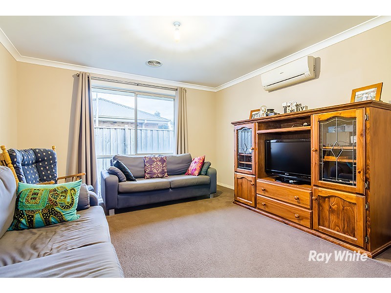 3 Donohue Street, Cranbourne East VIC 3977