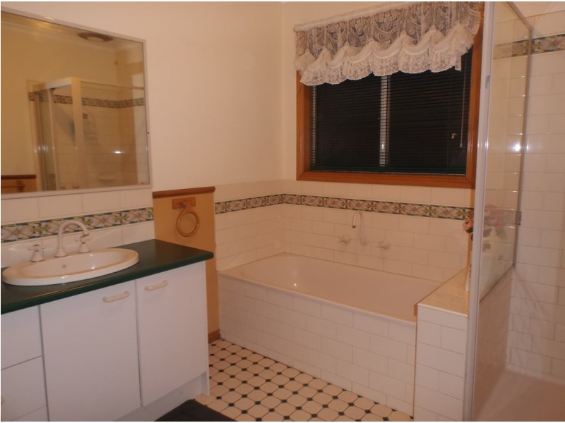 10 Avery Court, Narre Warren VIC 3805