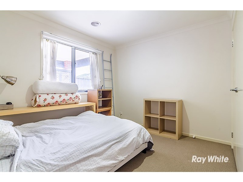 6 Copernicus Circuit, Cranbourne West VIC 3977