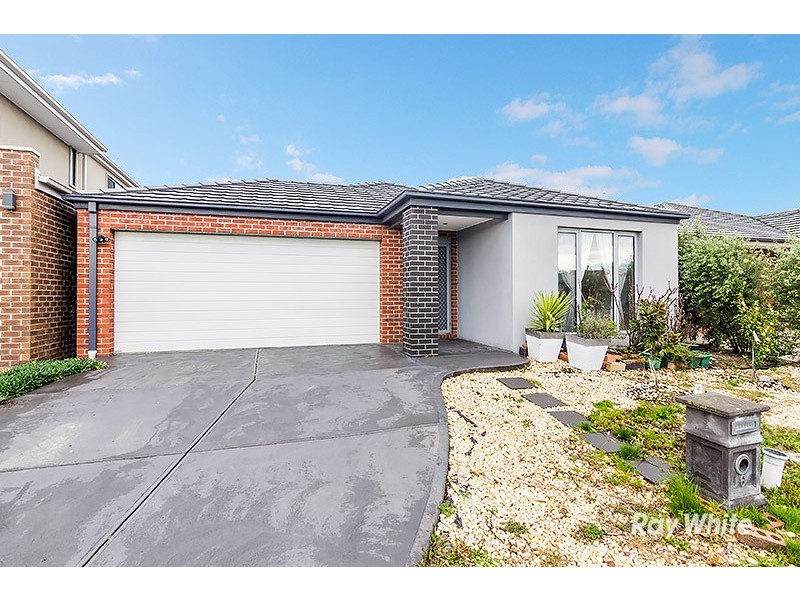 6 Copernicus Circuit, Cranbourne West VIC 3977