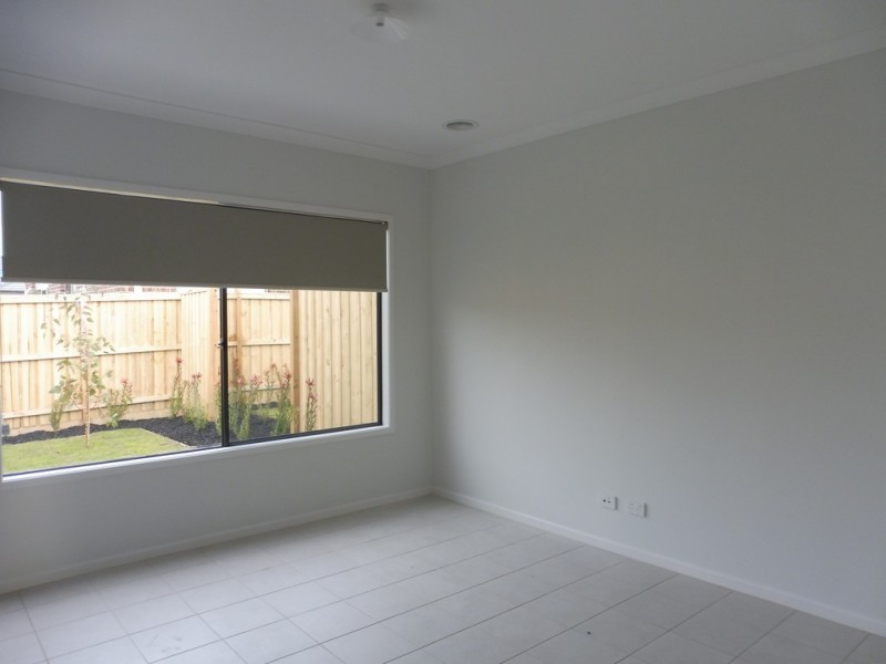 31 Grandvista Crescent, Cranbourne West VIC 3977