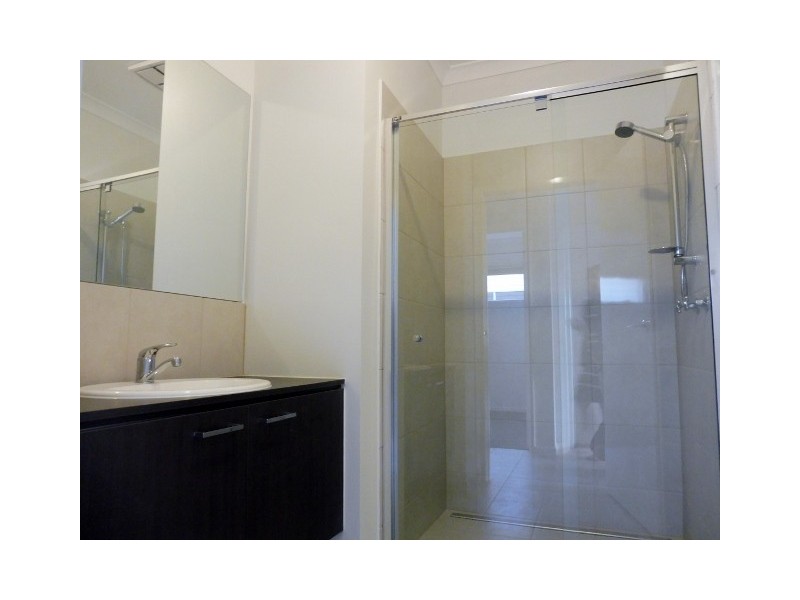 31 Grandvista Crescent, Cranbourne West VIC 3977