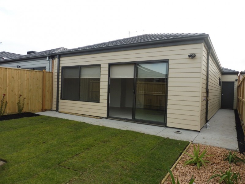 31 Grandvista Crescent, Cranbourne West VIC 3977